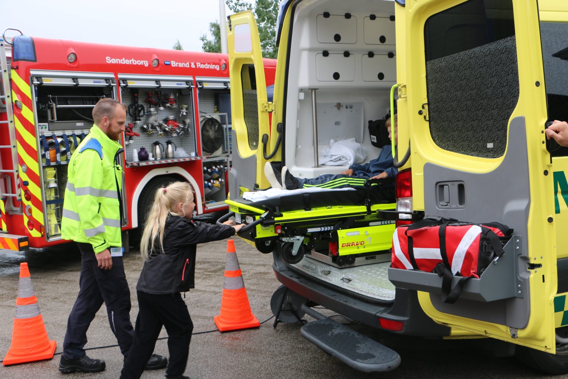 Festlig dag: Blå blink i Universe